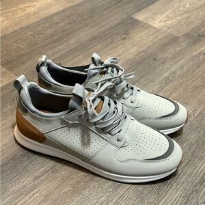 NWOT Steve Madden Men's Ortholite Gray and Brown Sneakers
